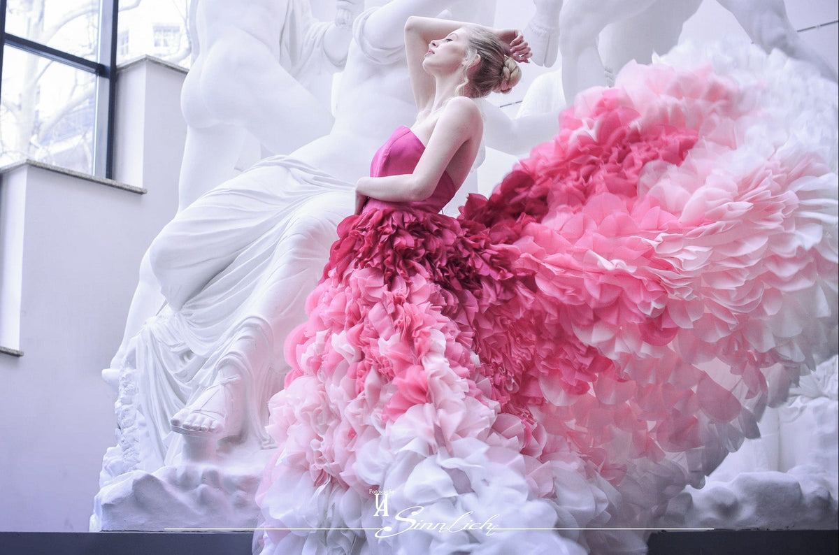 Braut im farbigen Couture-Brautkleid – Colorful Bridal, Atelier Jana Paulin Berlin