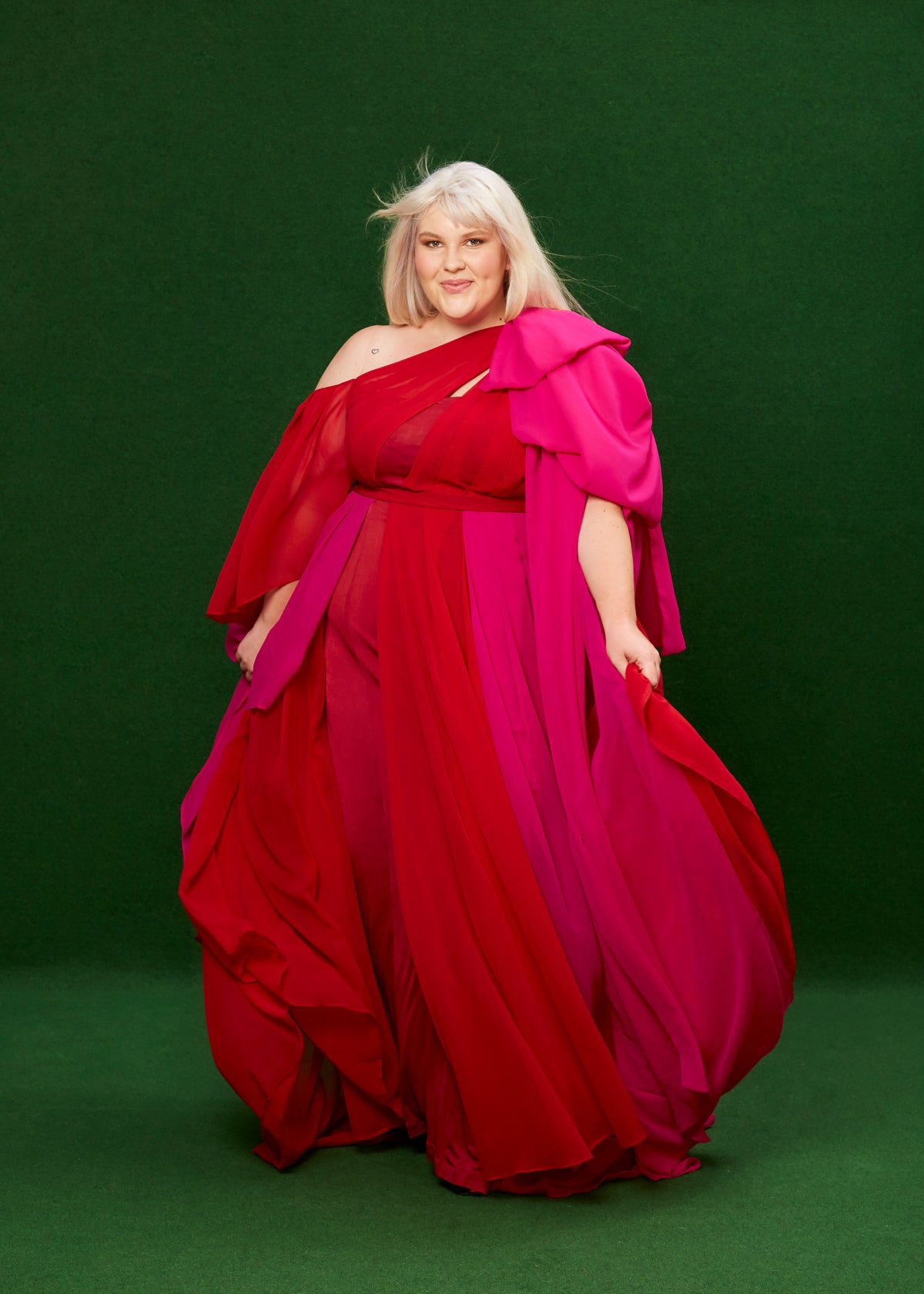 Plus-size dress in pink and red – Atelier Jana Paulin