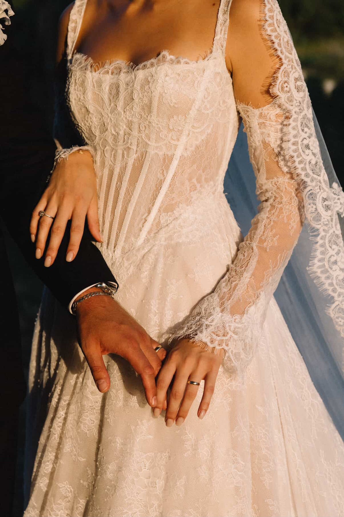 Boho wedding dress with corset bodice and lace sleeves – boho bridal wear Berlin
