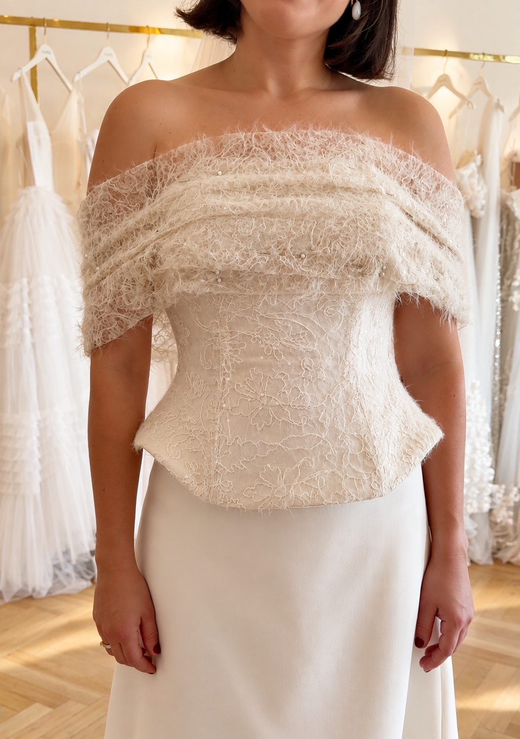 Off-shoulder ivory wedding dress with lace – Atelier Jana Paulin Berlin