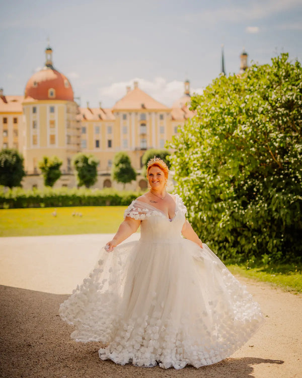 CURVY COUTURE