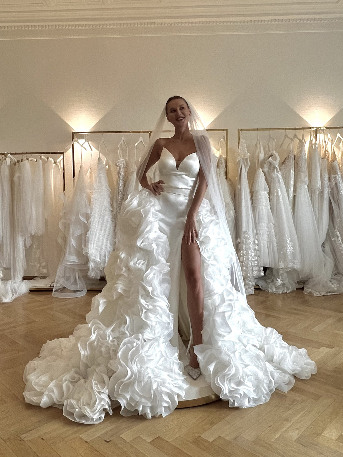 Extravagant princess wedding dress with 3D flowers – Grand Couture, Atelier Jana Paulin