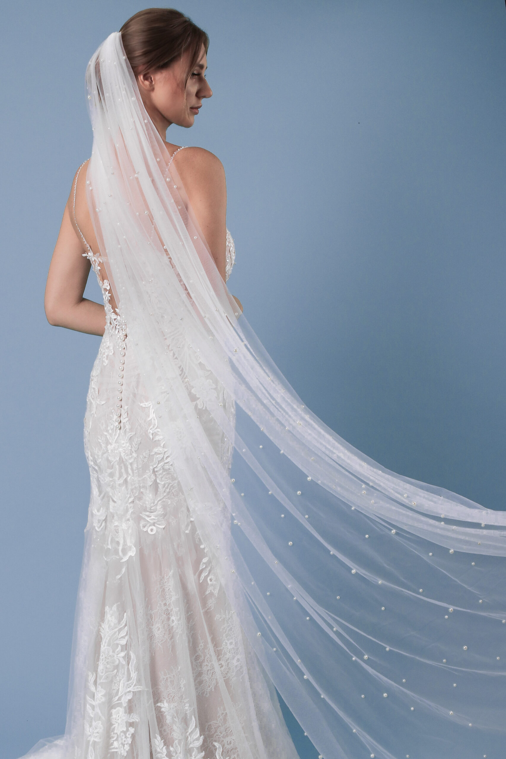 Brautschleier Perlenschleier Einlagig handgefertigt aus italienischem Tüll Ivory online kaufen günstig